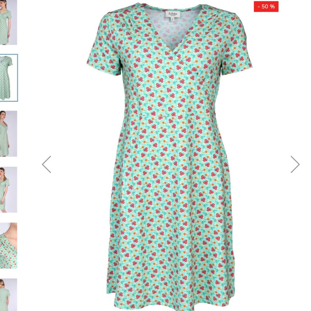 Green Floral Wrap-Style Dress – Vintage-Inspired Midi